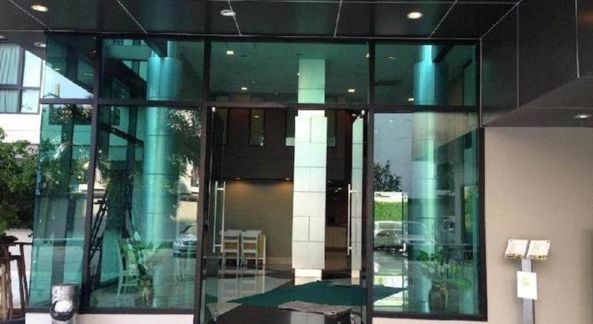 Ipremium Sukhumvit 81 Hotel Бангкок Екстер'єр фото