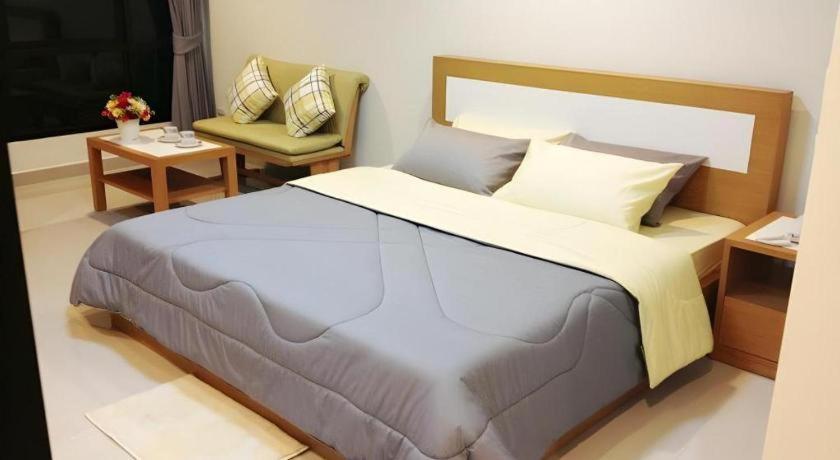 Ipremium Sukhumvit 81 Hotel Бангкок Екстер'єр фото