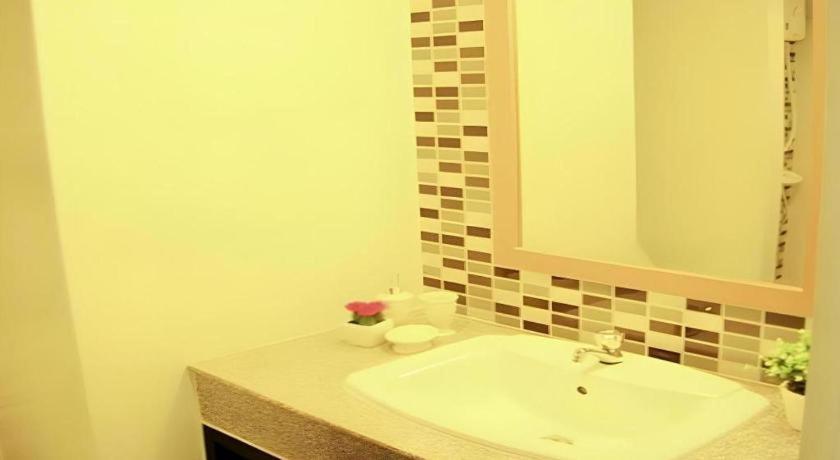 Ipremium Sukhumvit 81 Hotel Бангкок Екстер'єр фото