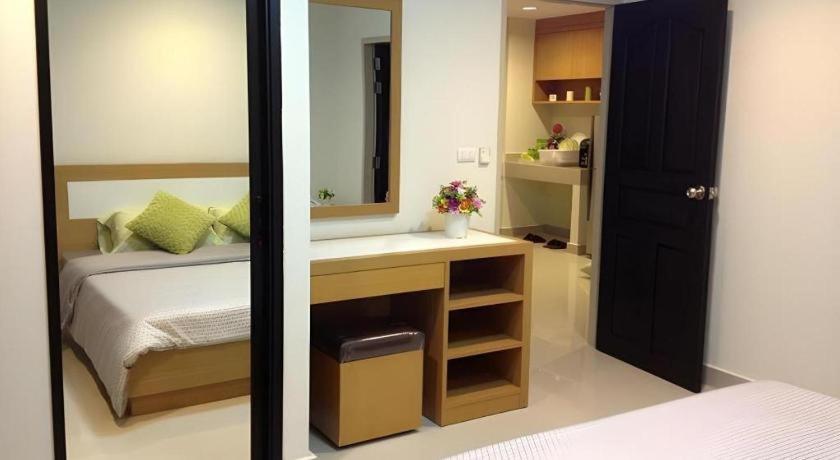 Ipremium Sukhumvit 81 Hotel Бангкок Екстер'єр фото